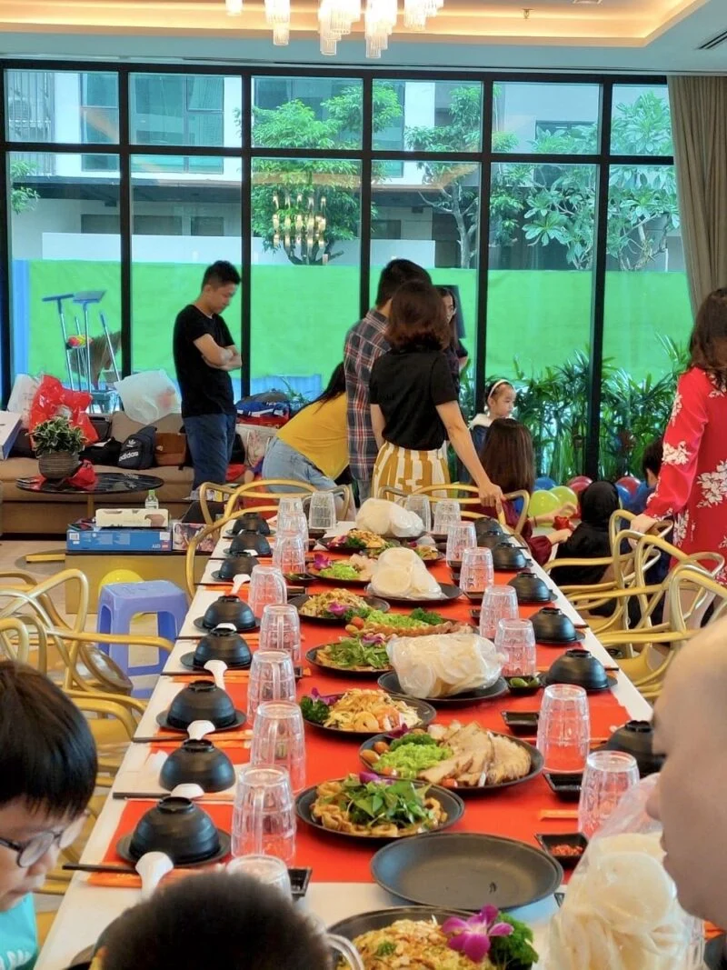 Tiệc trọn gói tại nhà FLYFOOD